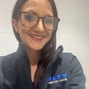 Meet your Posher, Leah